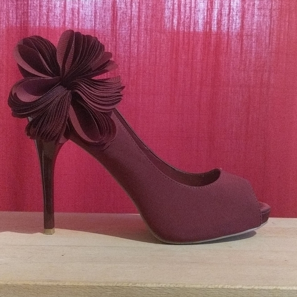 Burgundy peep heels - Picture 5 of 8